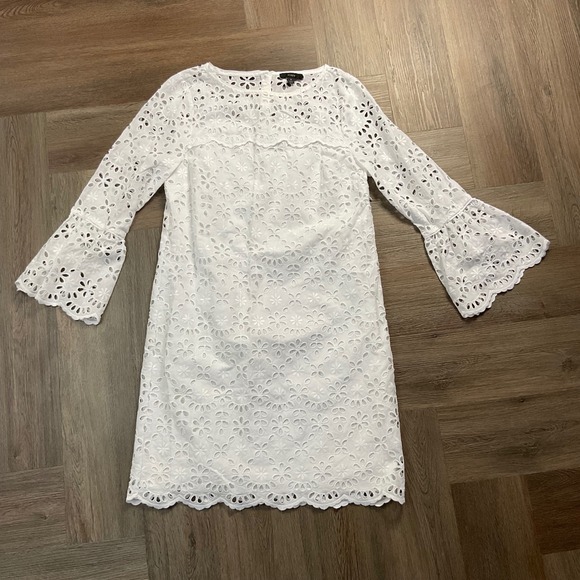 J. Crew Factory Dresses & Skirts - J.Crew Floral Eyelet Bell Sleeve Scalloped Hem Shift Dress Womens 6 White Boho